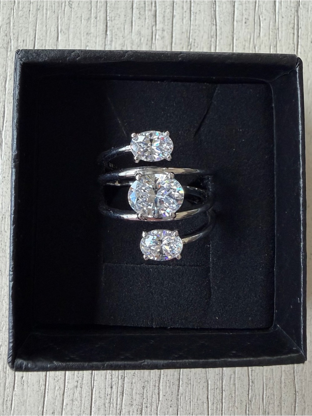 3 stone ring